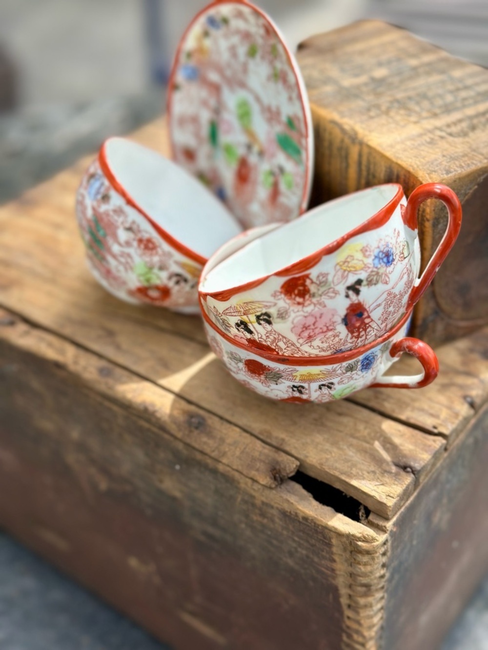 3 Vintage Geisha Garden Hand Painted Red Rimmed Tea Cups With 1 Saucer - Picture 5 of 8